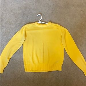 Close neck sweater